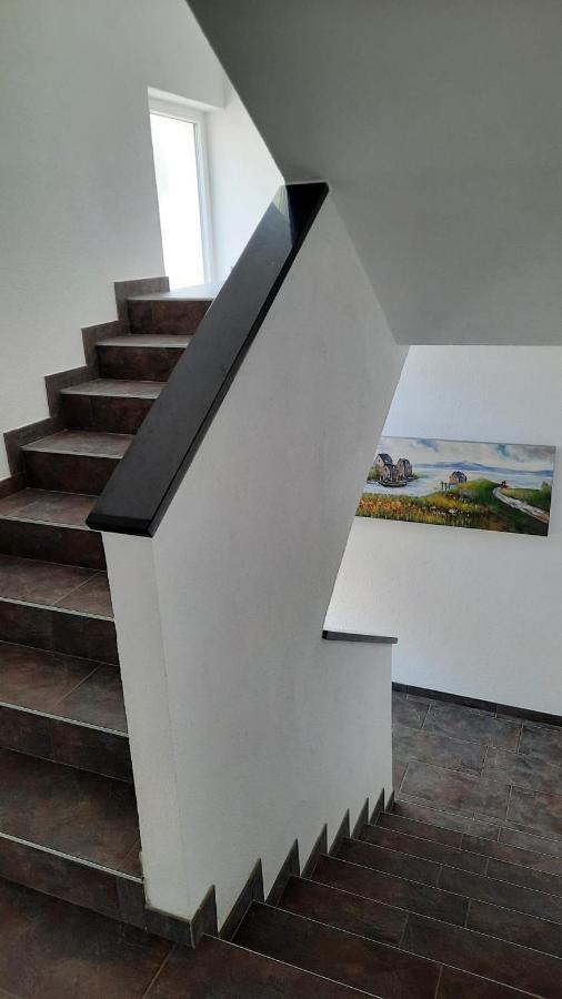 Aksa Residences Vir Luaran gambar