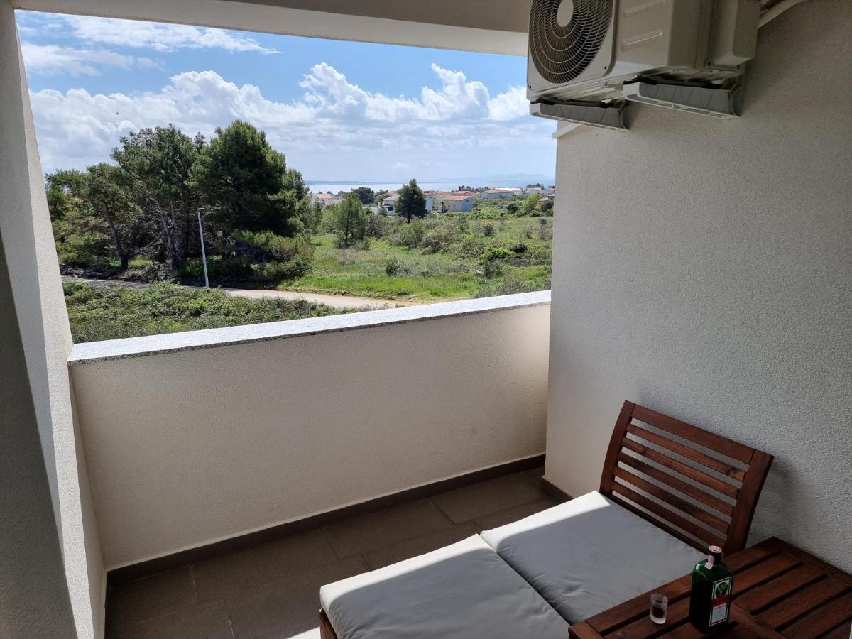 Aksa Residences Vir Luaran gambar